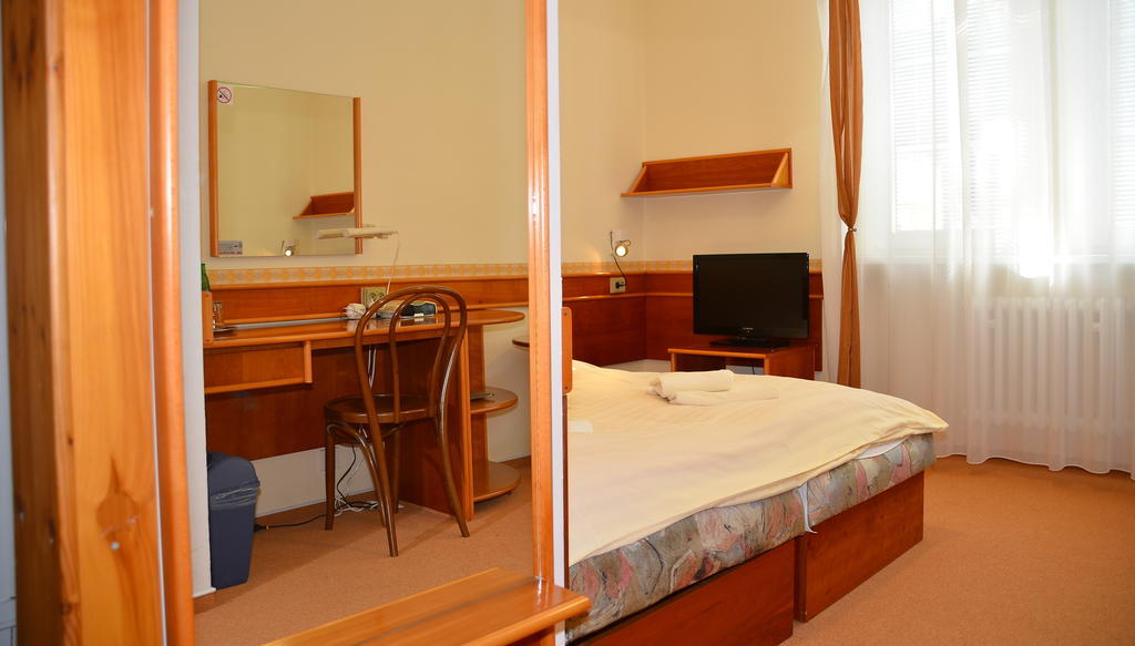 Penzion Fontis Terrae Hotel Trenčianske Teplice Værelse billede